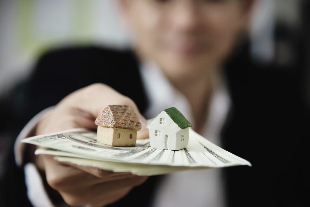selling property cash or contigent offer